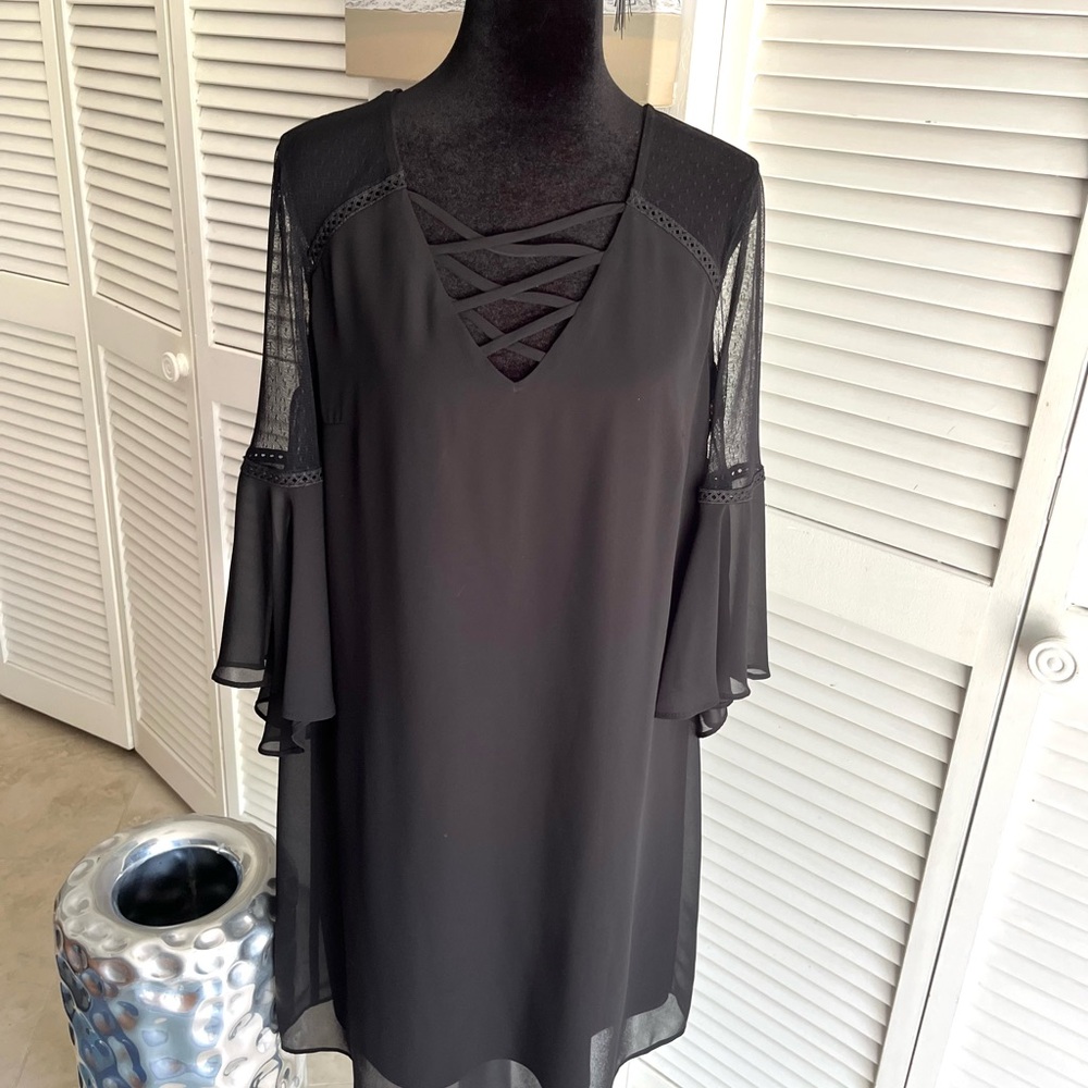 Elegant Black Sheath Dress with Lace Details by IN SAN Francisco